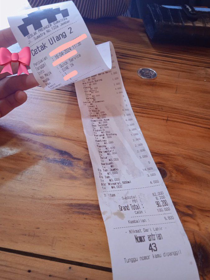 Bukannya Murah, 5 Seblak Ini Harganya Mahal Setara Ramen,   1. Harga Seblak di Atas Rp 40 Ribu, 2. Biaya Meja di Warung Seblak, 3. Saling Serang Gegara Harga Seblak, 4. Seblak Prasmanan Harga Selangit, 5. Harga Seblak di Papua