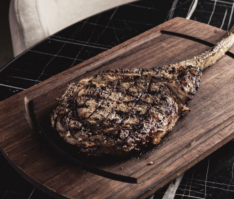 Array,Restoran Salt Bae Tutup hingga Gaji Fantastis Penjual Daging Babi