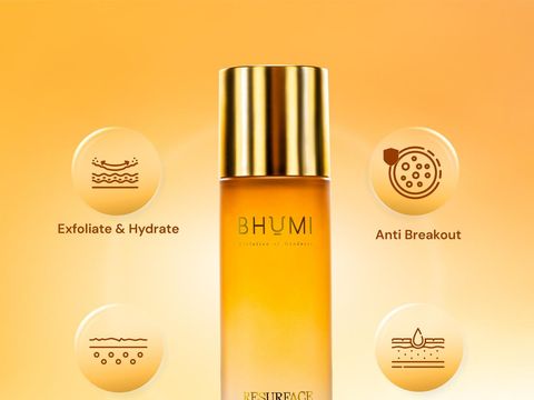 7 Exfoliating Toner Lokal Terbaik yang Bikin Kulit Cerah &amp; Halus, 1. Avoskin Miraculous Refining Toner, 2. Somethinc Glow Maker AHA BHA PHA Toner, 3. BHUMI Resurface Mild Exfoliating Toner, 4. Skintific 5X AHA BHA PHA Exfoliating Toner, 6. The Originote H-LLOW Clarifying Toner, 7. Whitelab Exfoliating Toner