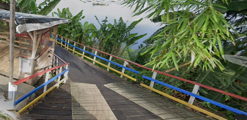 8 Wisata Jembatan Apung, Pesona View Sungai dan Aktivitas Masyarakat, 1. Jembatan Apung Kapal Laut, 2. Jembatan Perahu Apung H Endang, 3. Jembatan Apung Bongas, 4. Jembatan Apung Leuwidulang Karanganyar-Tanjungjaya Cihampelas, 5. Ah Poong Sentul, 6. Jembatan Apung Surapatin, 7. Jembatan Apung Sasak Bodas (Cangkorah), 8. Jembatan Apung Situ Rawa Kalong