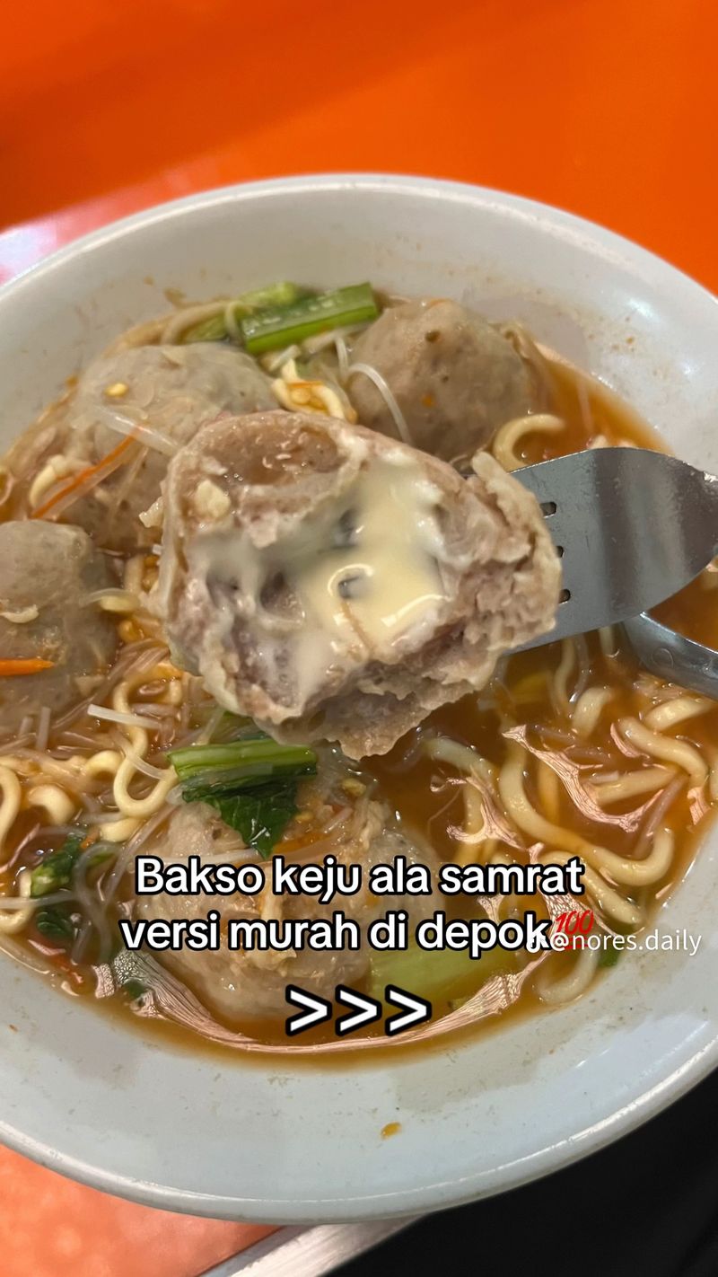 5 Bakso Isi Keju yang Lumer Gurih Buat Santap Istimewa, 1. Bakso Solo Samrat, 2. Bakso Nikki, 3. Bakso Bang Feri, 4. Bakso Lestari, 5. Bakso Condong Raos