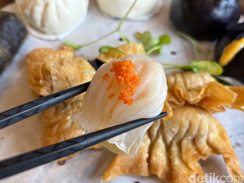 Come-Xia: Lezatnya Artisan Dimsum dan Nasgor ala Fujian di Apartemen Alsut, 1. Restoran Artisan Dimsum di dalam Apartemen, 2. Assorted Dim Sum yang Lezat, 3. Chili Oil Noodle &amp; Wonton Layak Dicoba, Cek Menu Lainnya di Halaman Selanjutnya!, 4. Nikmatnya Fujian Fried Rice
