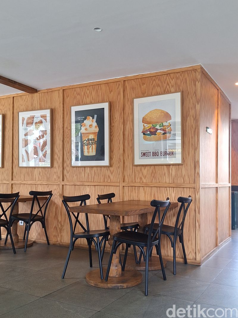 Array,Santap Sajian Gourmet Burger di BMB Burger Serpong, Resto Nuansa Kabin