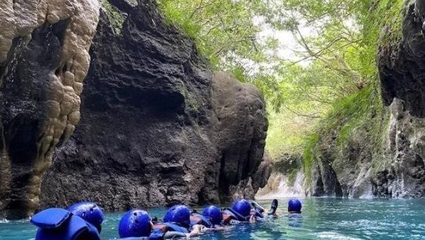 Nggak Cuma Pantai, Ini Rekomendasi Wisata di Pangandaran, 1. Pantai Pasir Putih, 2. Batu Mandi, 3. Sungai Citumang, 4. Sungai Green Canyon, 5. Sungai Ciwayang, 6. Bukit Panenjoan, 7. Wisata Budaya Wayang Golek