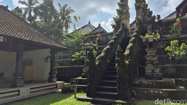 Ini Tempat untuk Melukat Tanpa Busana di Bali, Tradisi dan Pantangan Melukat, Menanggalkan Pakaian dengan Aman, Filosofi Melukat Tanpa Busana di Beji Telaga Waja, Belum Tersohor di Masyarakat