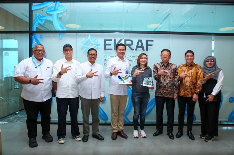 Array,Out of The Box, Mitsubishi Rangkul Garuda Indonesia dan Tahilalats! Kolaborasi Apa Nih?