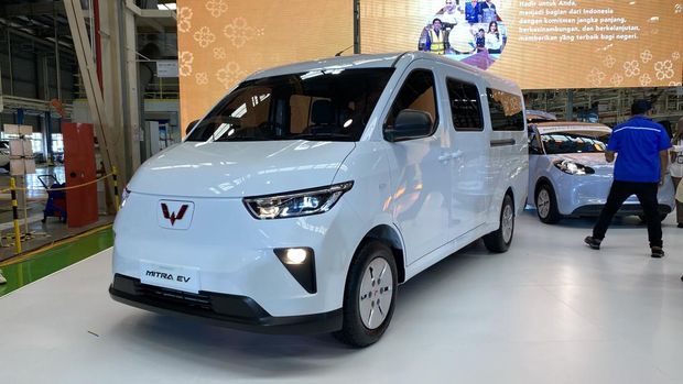 Array,Mobil Jenazah Listrik Pertama di RI? Wuling Mitra EV Dipakai Layani Warga