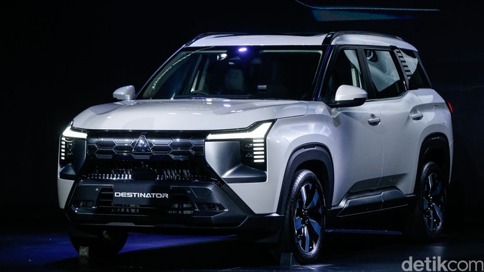 Array,Harga Mitsubishi Destinator Terbaru, Sekarang Paling Murah Segini