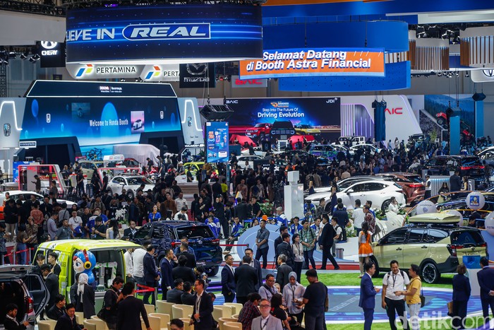 Array,Penjualan Mobil di Indonesia Bangkit, tapi Lagi-lagi Kalah dari Malaysia
