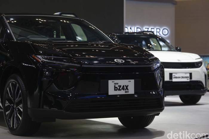 Array,Toyota Mau Bikin Mobil Listrik Murah Buat Orang Indonesia?