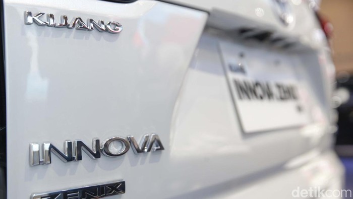 Array,Nyicil Kijang Innova Zenix Tipe Termurah Rp 2 Jutaan/Bulan, Begini Skemanya