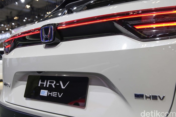 Array,Honda HR-V Masih Jadi 'Raja', Paling Laris dari Rival-rivalnya