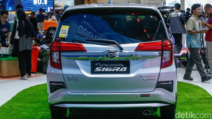 Array,Harga Plastik Naik Gila-gilaan, Ngaruh ke Harga Mobil?