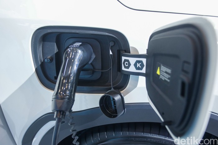 Array,Pembeli Mobil Pertama Mulai Incar Mobil Listrik
