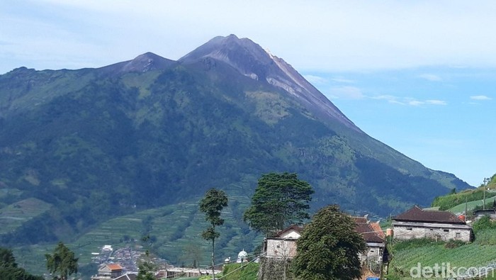 Array,Selo, Gerbang Pendakian ke Gunung Merapi