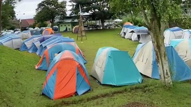 12 Camping Ground Terbaik 2025 di Bogor untuk Liburan Bareng Teman dan Keluarga, 1. Bumi Kepanduan Sentul, Bogor, 2. Agrowisata Gunung Mas, 3. Highland Camp Curug Panjang, 4. Camp Hulu Cai, 5. Gunung Pancar, Bogor, 6. Camp Gayatri Mountain Adventure, 7. Suaka Elang Loji, 8. Eagle Hill Outbound, 9. Lembah Salak Camping Ground, 10. Curug Cipamingkis, 11. Bukit Cirampak Camping Ground, 12. Kawah Ratu