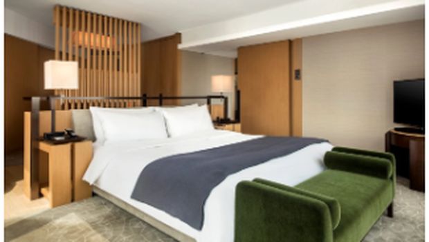 10 Hotel Terbaik Dunia 2025 Ada Resor Mewah di NTT, Indonesia, 1. Hotel Capella Bangkok, Thailand, 2. Hotel Passalacqua, Italia, 3. Hotel Rosewood Hong Kong, Hong Kong, 4. Hotel Cheval Blanc, Paris, 5. The Upper House, Hong Kong, 6. Raffles Singapore, Singapura, 7. Aman Tokyo, Jepang, 8. Soneva Fushi, Maladewa, 9. Atlantis The Royal, Dubai, 10. Nihi Sumba, Indonesia