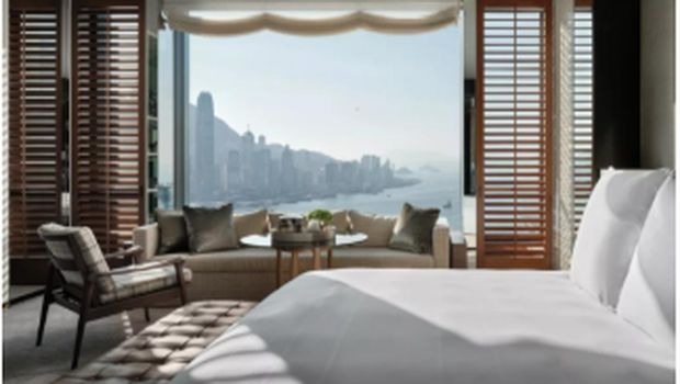 10 Hotel Terbaik Dunia 2025 Ada Resor Mewah di NTT, Indonesia, 1. Hotel Capella Bangkok, Thailand, 2. Hotel Passalacqua, Italia, 3. Hotel Rosewood Hong Kong, Hong Kong, 4. Hotel Cheval Blanc, Paris, 5. The Upper House, Hong Kong, 6. Raffles Singapore, Singapura, 7. Aman Tokyo, Jepang, 8. Soneva Fushi, Maladewa, 9. Atlantis The Royal, Dubai, 10. Nihi Sumba, Indonesia