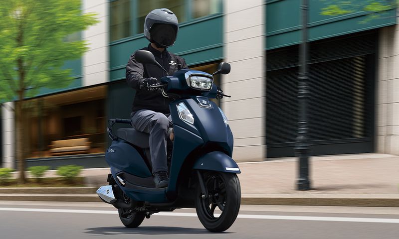 Array,Skutik Retro Baru Suzuki Meluncur, Konsumsi BBM-nya 53,4 Km/L