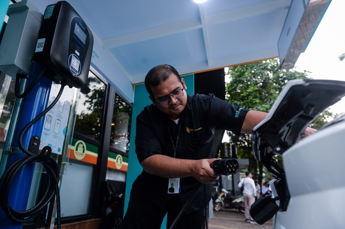 Array,Mau Disetop, Ini Daftar Insentif yang Didapat Mobil Listrik di Indonesia