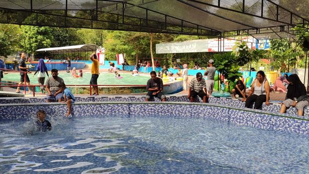 Array,Dulu Tempat Pembuangan Sampah, Kini Wisata Air Favorit di Akhir Pekan
