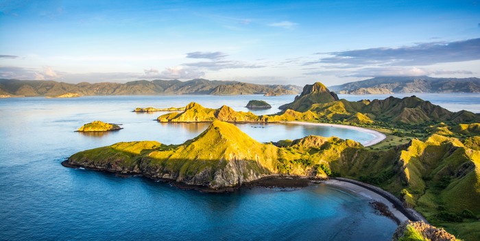 Array,5 Alasan Pulau Komodo Harus Masuk Bucket List Liburan