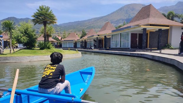 Array,Nyamannya Sensasi Air Hangat Gunung Guntur di Cahaya Villas Garut