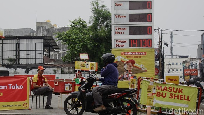 Array,Bensin Shell Habis Total!