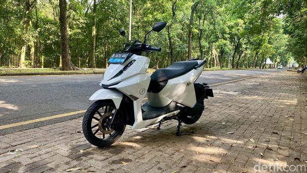 Array,Di Balik Desain Motor Listrik Alva yang Tampil Beda Menarik Perhatian