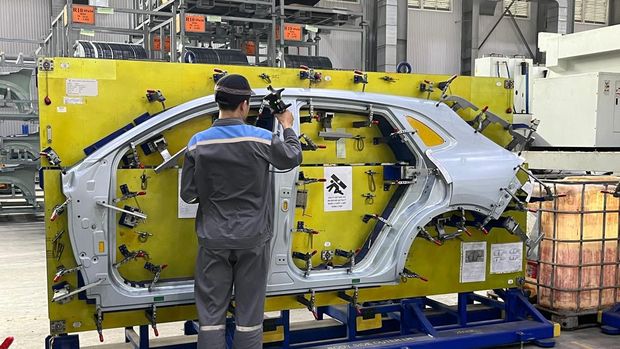 Array,Malaysia-Vietnam Bikin Mobnas EV Besar-besaran, Indonesia Masih Mimpi