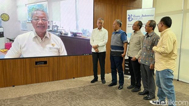 Array,Muncul Usulan Bea Balik Nama Mobil Bensin Diturunkan