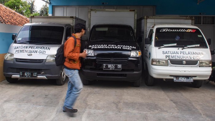 Array,Imbas Insiden MBG di Cilincing: Mobil Cukup di Luar Pagar, SIM A Nggak Asal Dapat
