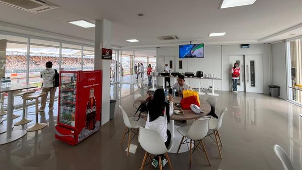 Array,Ini Pengalaman Nonton MotoGP Mandalika 2025 dengan Harga Tiket Rp 15 Juta