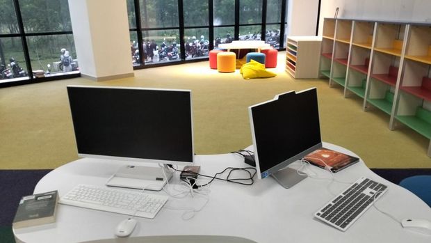 Array,Butuh Tempat Ngerjain Tugas Nyaman? Bisa di Perpustakaan Jusuf Kalla UIII