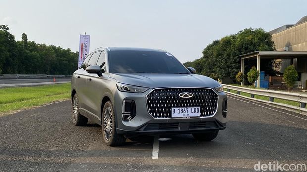 Impresi Chery Tiggo 9 CSH: Mewah, Bertenaga, Harga Pepet Pajero Sport-Fortuner, SUV Bongsor yang Diklaim Irit, Masuk ke Interior, Percobaan Membejek SUV Bongsor Ini, Pembuktian uji ramp obstacle
