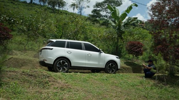 Array,Bos Chery Minta Maaf Duluan Soal Inden Jaecoo J5, Ada Apa?