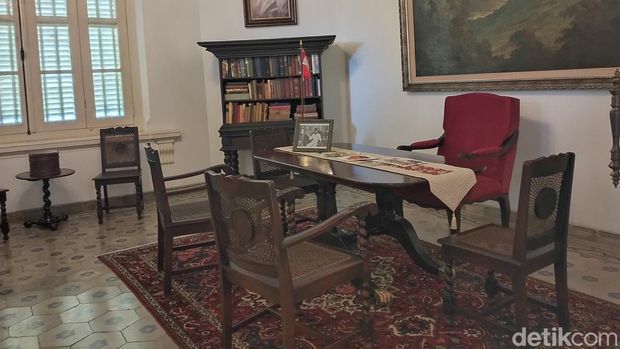 Array,Cikini 82, Dari Rumah Ahmad Soebardjo Jadi Ruang Seni Elegan