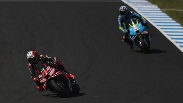 Array,Hasil Sprint Race MotoGP Portugal 2025: Adik Marquez Asapi Murid Rossi
