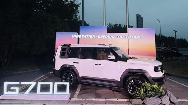 Array,Resmi Diluncurkan, Mobil Listrik JETOUR G700 Mampu Terjang Gurun