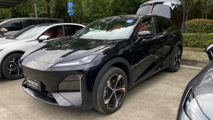Array,Berapa Harga Mobil Listrik Changan di Indonesia?