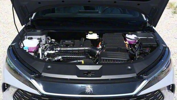 Array,BYD Luncurkan Mobil Hybrid 'Murah', Konsumsi BBM-nya 100 Km/2,7 L
