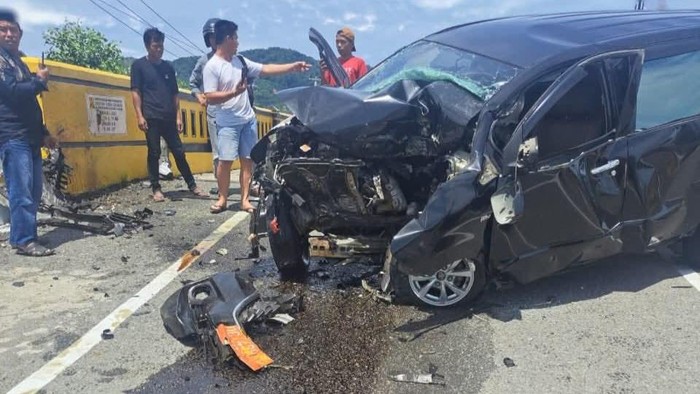 Array,Pelajaran dari Kecelakaan Avanza Hantam Jembatan yang Tewaskan Kabid di Pemprov Sulbar