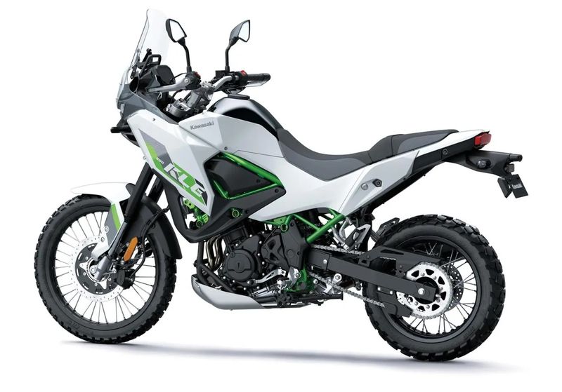 Array,Kawasaki Luncurkan Motor Petualang Baru, Harga Rp 100 Jutaan