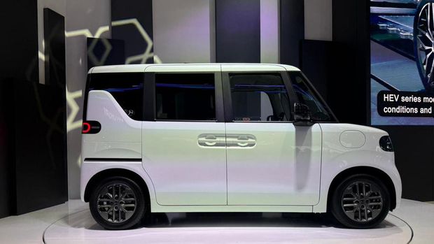 Array,Makin Berani! BYD Bakal Bangun Dealer Kei Car di Jepang