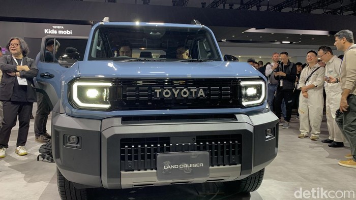 Array,Spek Land Cruiser FJ: Pakai Basis Innova-Fortuner, Harga Rp 500 Jutaan?
