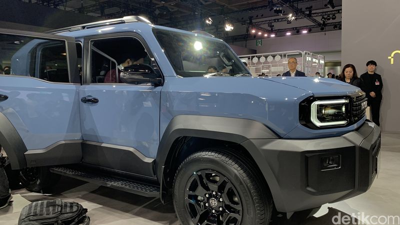 Array,Toyota Pamer Corolla 'Radikal' dan Land Cruiser FJ di Japan Mobility Show 2025