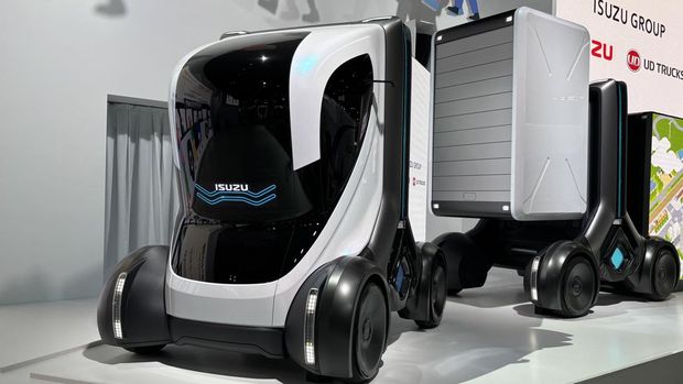 Array,Isuzu Pamer Ragam Teknologi Masa Depan: Mesin Multifuel-Bus Tanpa Sopir