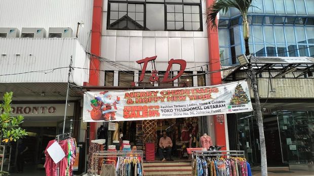7 Spot Wajib Dikunjungi di Little India, Komunitas India di Jakarta, 1. Sekolah Mahatma Gandhi, 2. State Bank of India (SBI), 3. SAI Study Group, 4. Sikh Temple Pasar Baru, 5. Tharoomal Detaram (T&D), 6. Martabak HAR, 7. Toko Populer