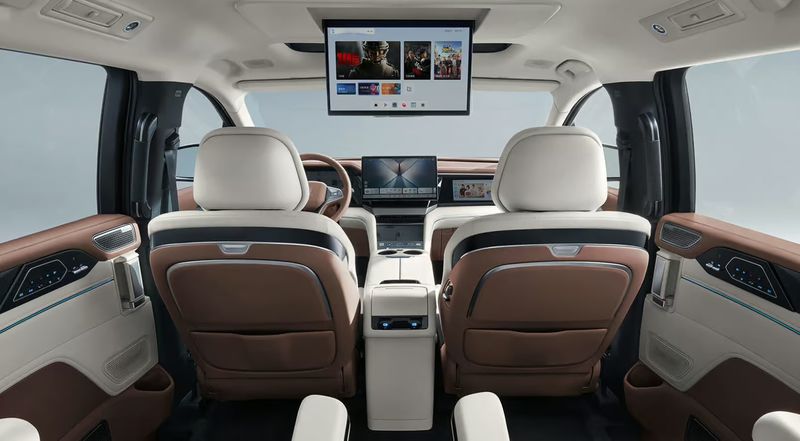 Array,Serena-Voxy Wajib Waspada! BYD Luncurkan MPV RP 400 Jutaan