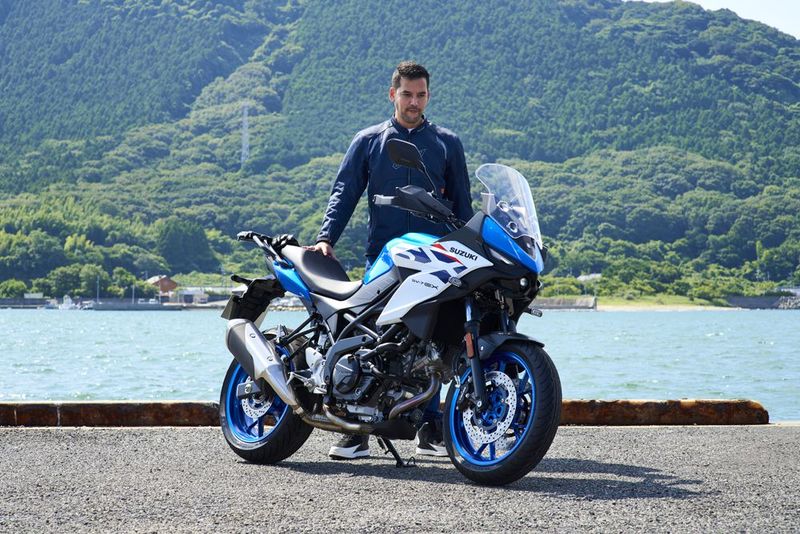 Array,Suzuki SV-7GX Meluncur: Pakai Mesin V-Twin 650 cc, Siap Diajak Terabasan